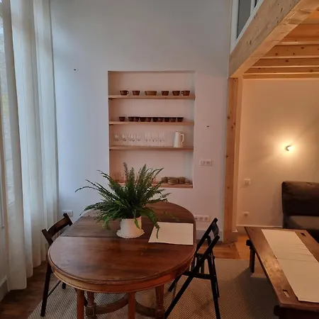 Coq Bleu شقة رانس